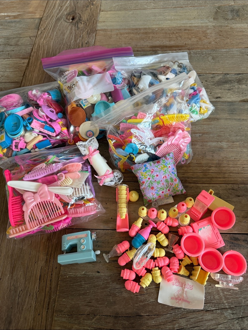 Barbie Dog Sewing Machine Accessories Brushes Hangers Pillows Vintage